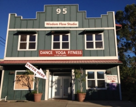Wisdom Flow Yoga studio front entrance in Pukalani / Makawao, Maui