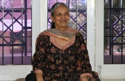 Viji Vasu giving Bhagadvat Gita lecture at Yoga Raksanam in Chennai, India