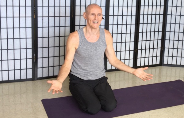 Tedd teaching online class zooming from Waikiki