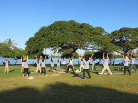 170209-ala moana yoga-02-w280